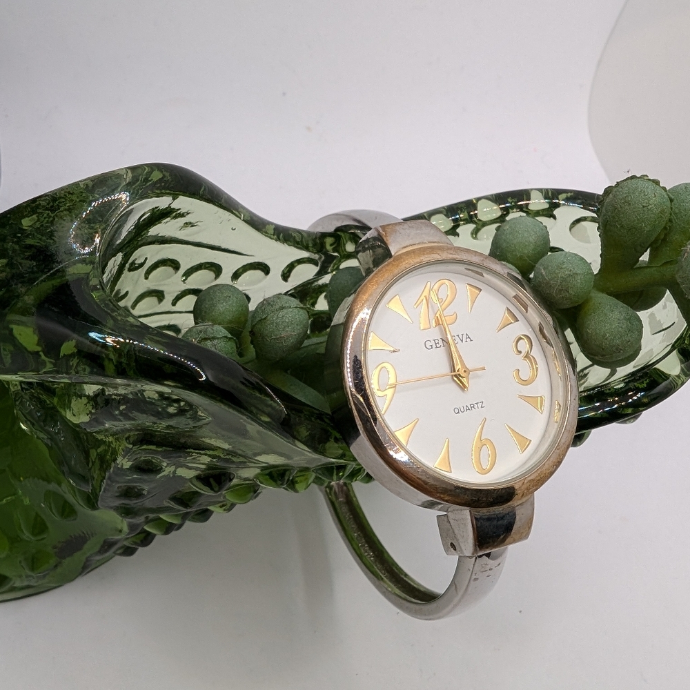 Ladies Geneva cuff‎ watch